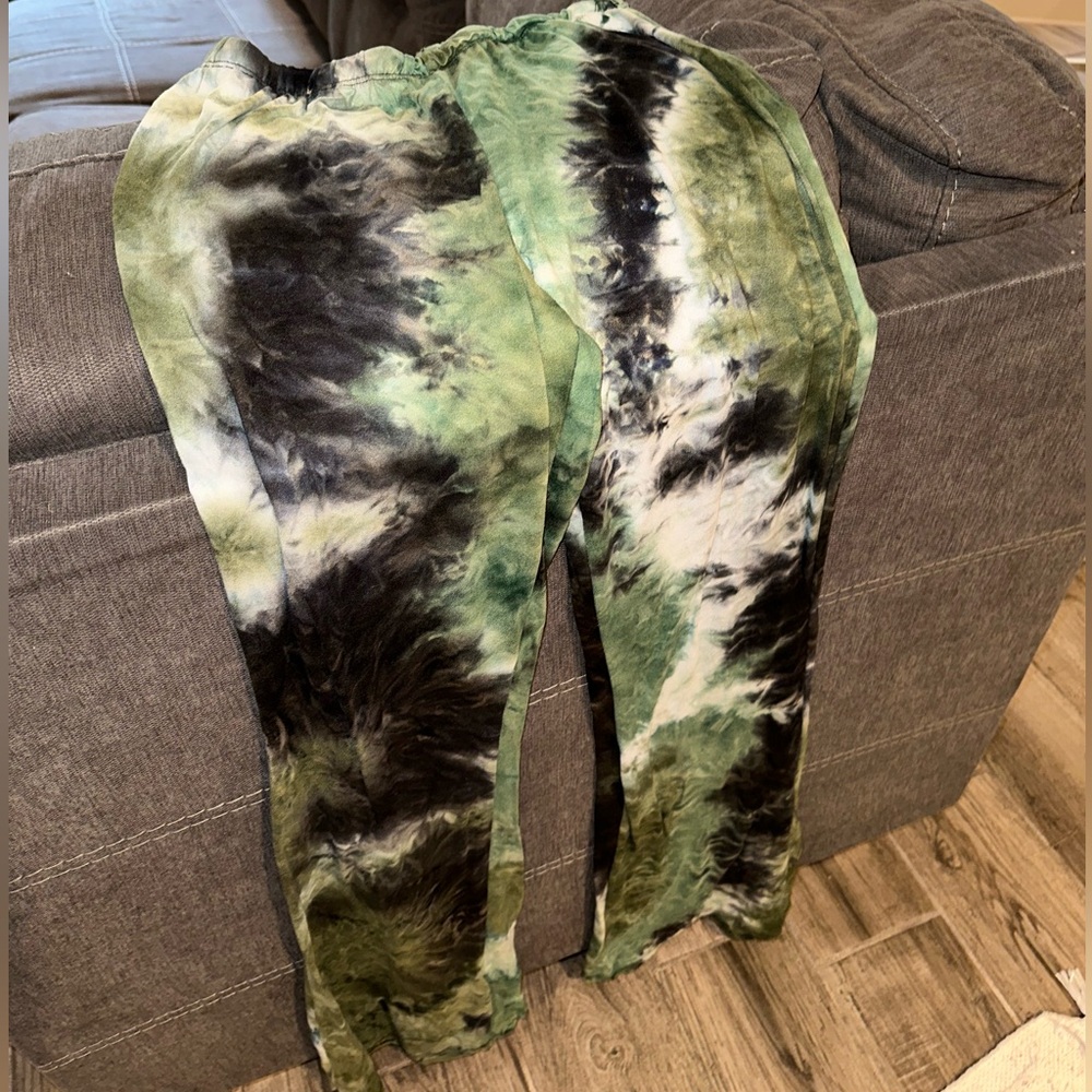 Rainbow yoga pants!